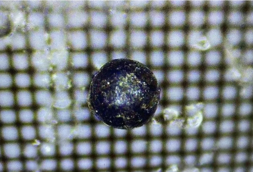 Гарвардский профессор заявляет, что нашел обломки инопланетного аппарата: фотодоказательства